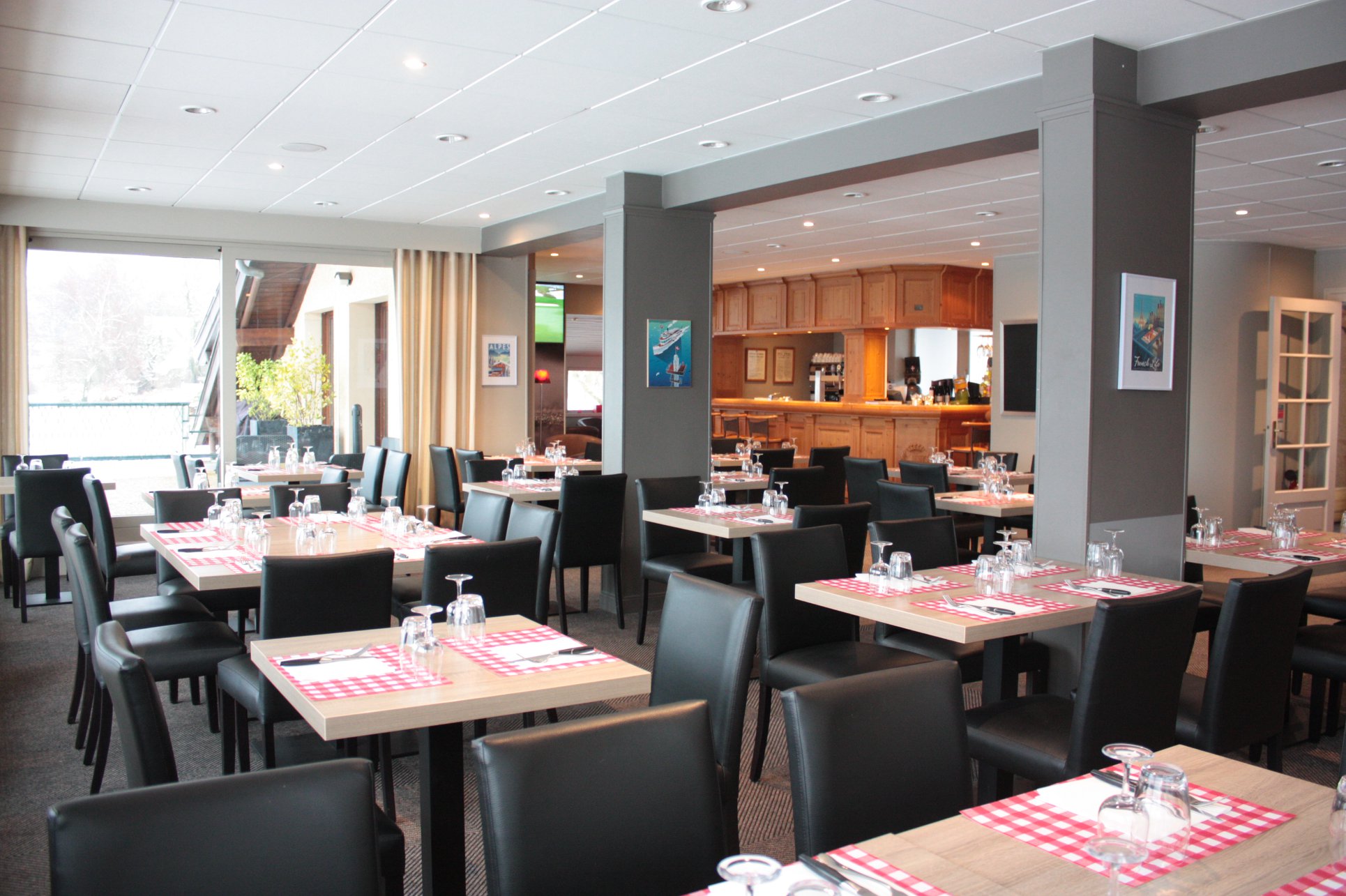 Salle + bar